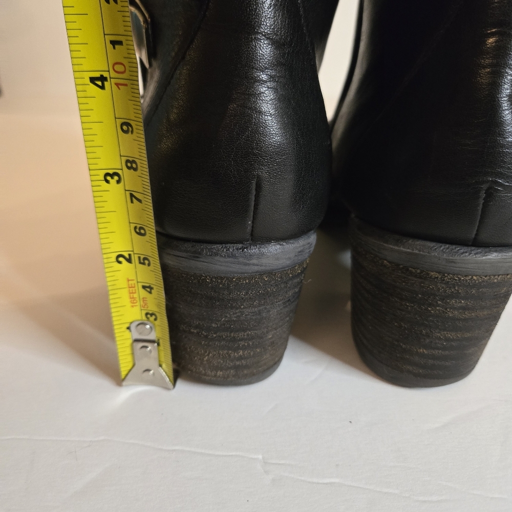 Donald J. Pliner Women's Black Leather Ankle Boots, Buckle, Sz. 6 - Picture 6 of 16